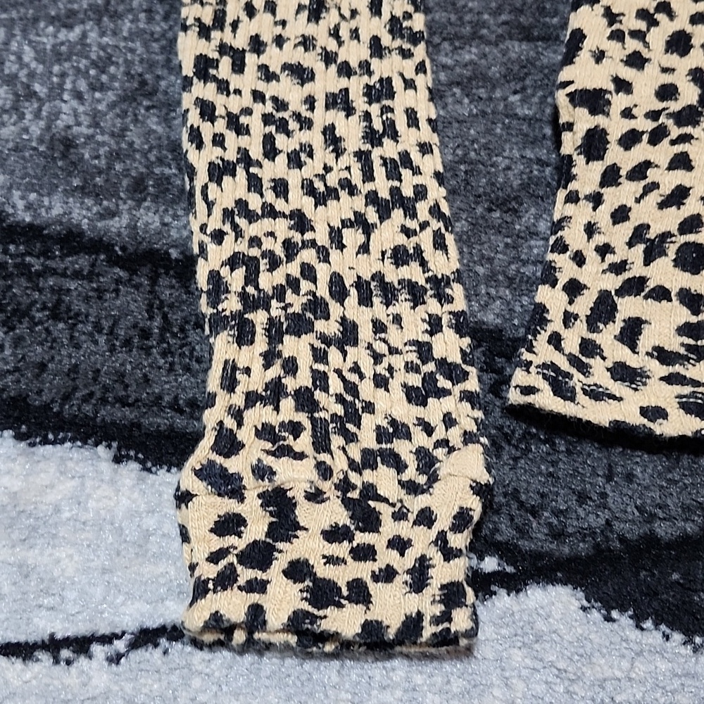 BILLABONG LEOPARD PRINT RIBBED BUTTON-DOWN CROP LONG-SLEEVE TOP - Picture 11 of 13